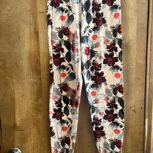 Women’s Floral Leggings